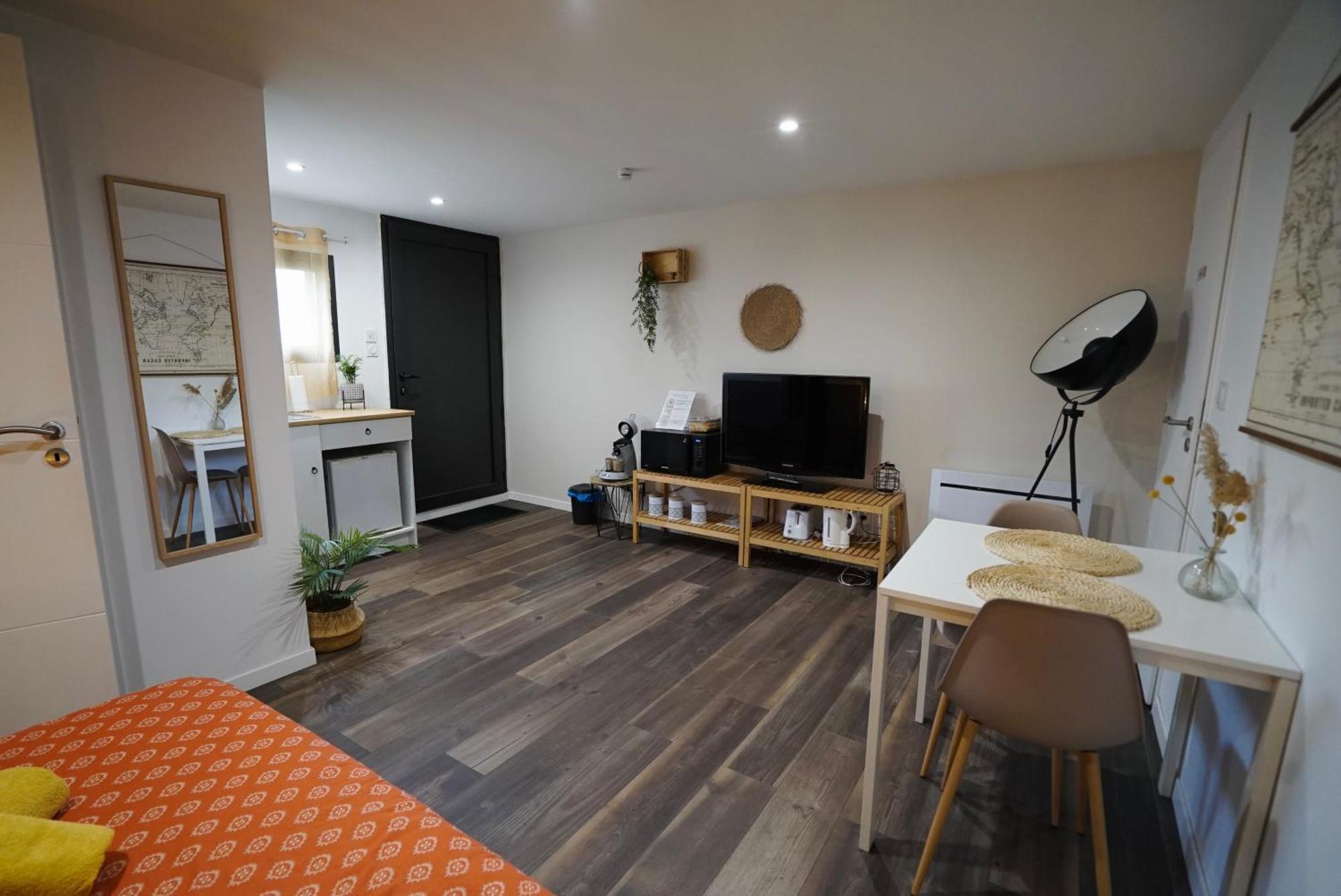 Studio Independant A 20Min Des Plages Castelnau-de-Guers Exterior foto